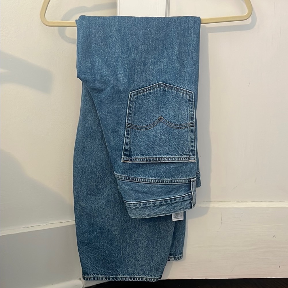 Men's Relaxed Fit Blue Jeans